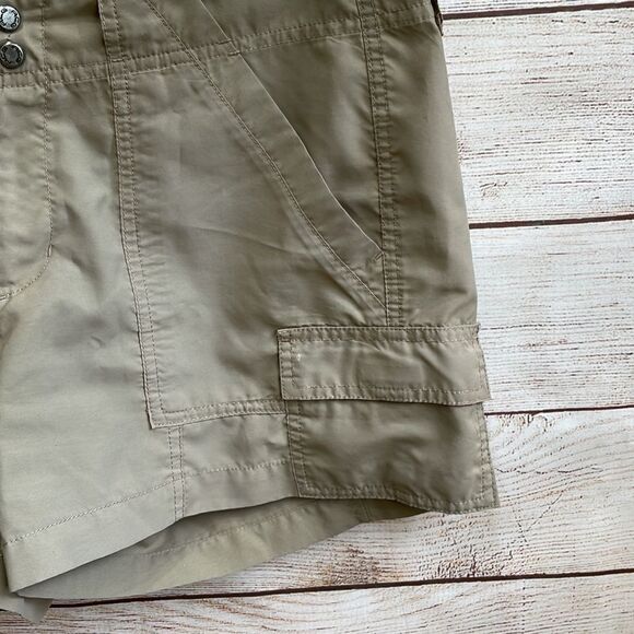 NIKE ACG SHORTS IN KHAKI‎ - Picture 4 of 6